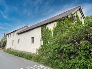 Photo 24- click for photo gallery